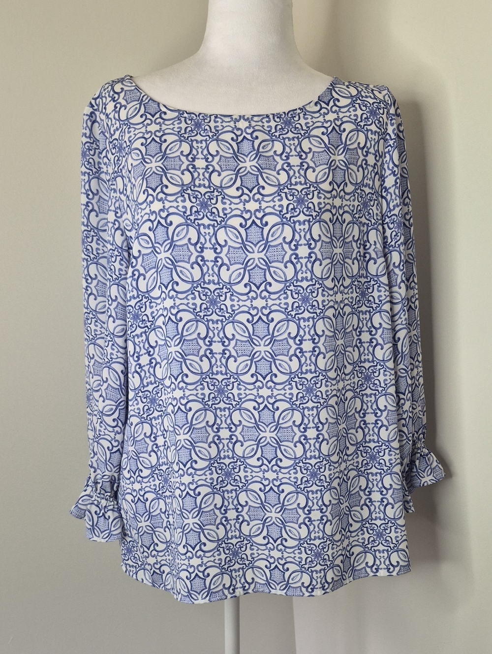 Talbots Blue and White Printed Long-Sleeve Blouse Size M